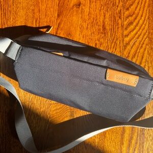 Bellroy crossbody sling mini bag - barely used!